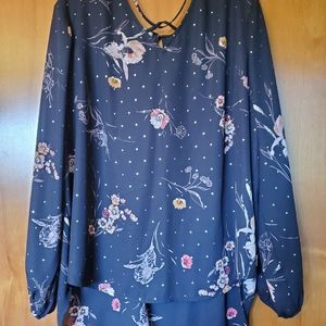Black blouse with a floral print with gold-XL